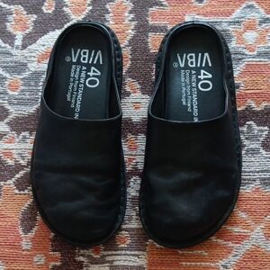 VIBAe Black Leather Slip-On Clog Mules